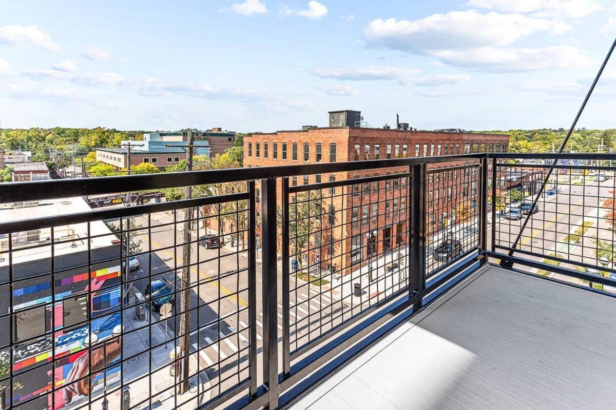 Downtown Ann Arbor 2 King Bed Balcony Apartment Eksteriør bilde
