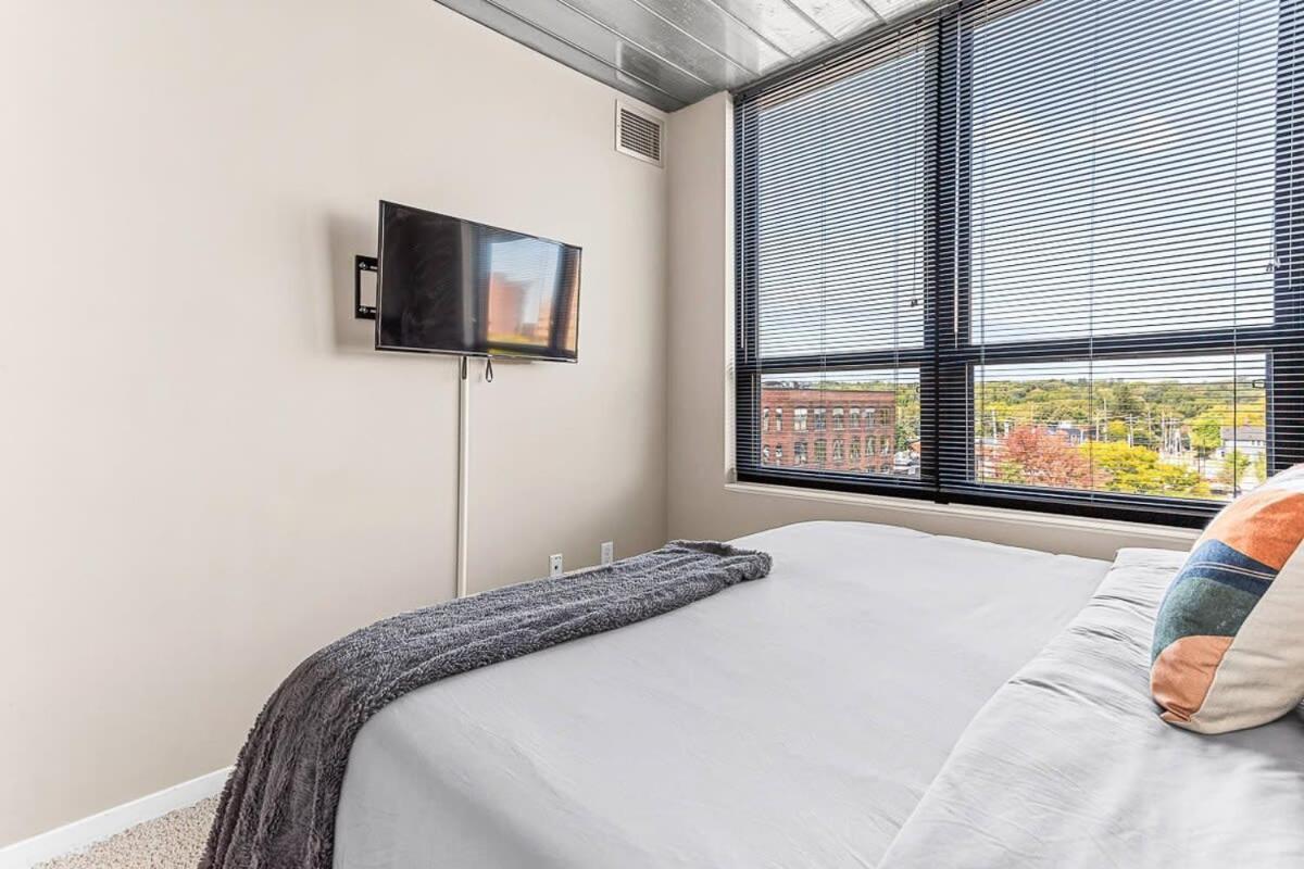 Downtown Ann Arbor 2 King Bed Balcony Apartment Eksteriør bilde